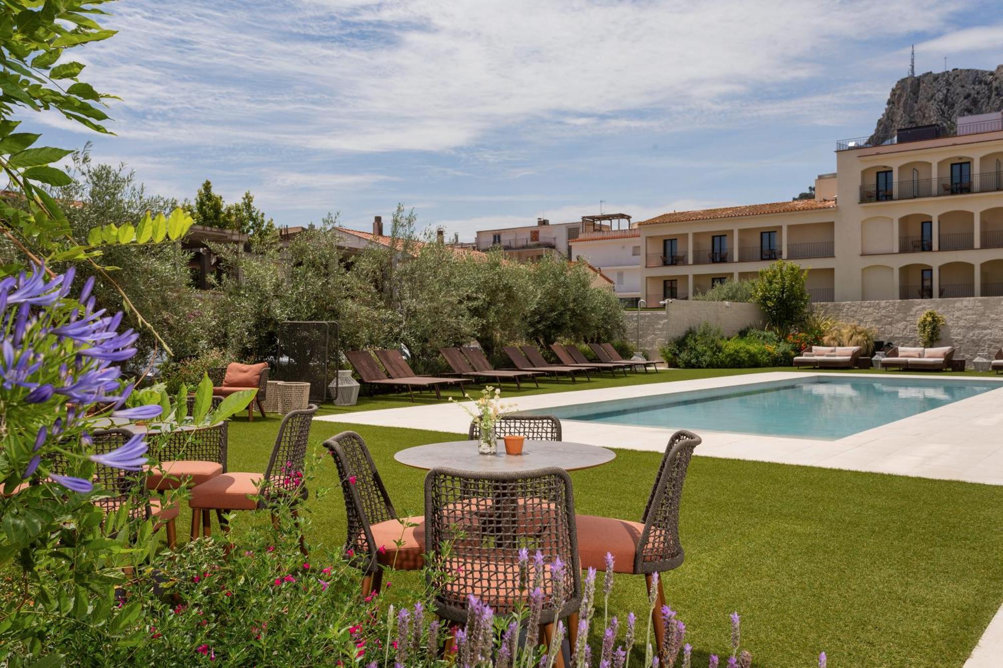 Marconia Boutique Residence L'Estartit Exterior photo